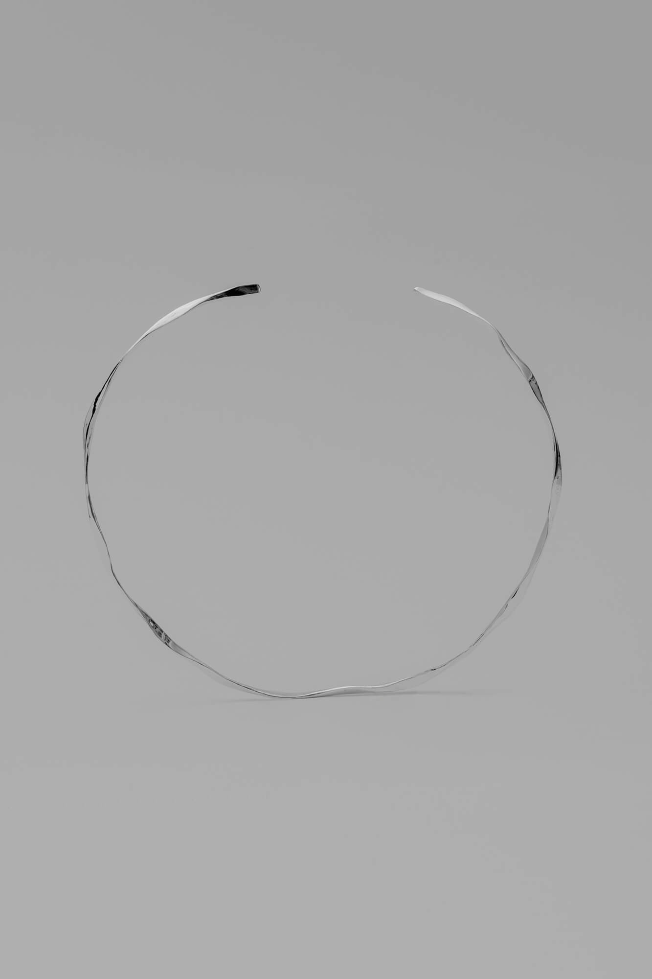 Hand-forged silver necklace no 13 by Johanna Gauder. Sustainable fine jewelry made in Berlin.